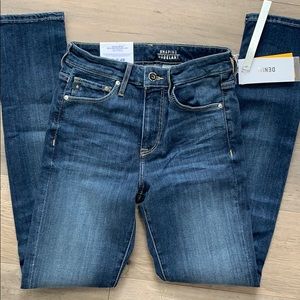 H&M Shaping Skinny Jeans DK Blue NWT